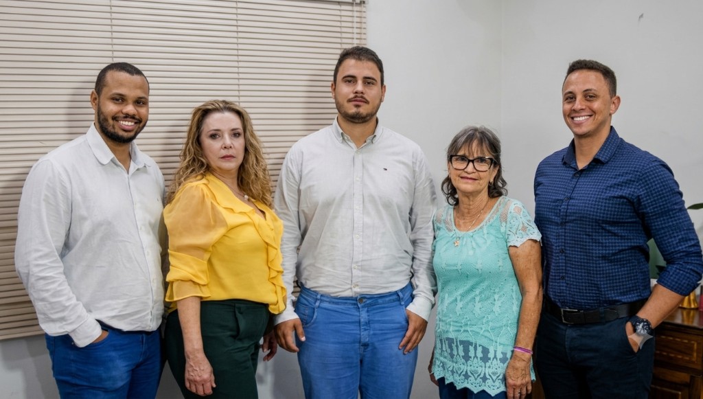 Equipe de colaboradores da SF Assessoria Jurídica